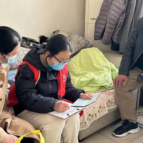 文峰区民政局开展走访慰问事实无人抚养儿童活动 真情关爱助成长