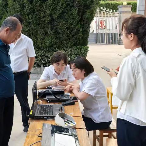 酷暑炎炎 金融下乡