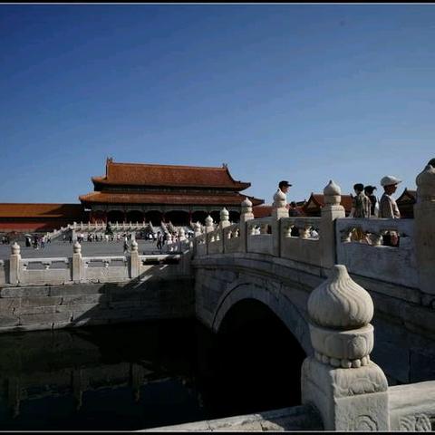 央视频发布:百年守护 | 故宫建院一百周年