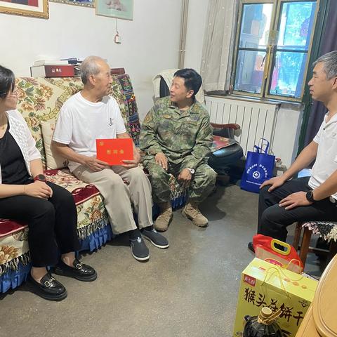 “忆峥嵘岁月 情暖老兵”华清社区走访慰问抗美援朝老兵