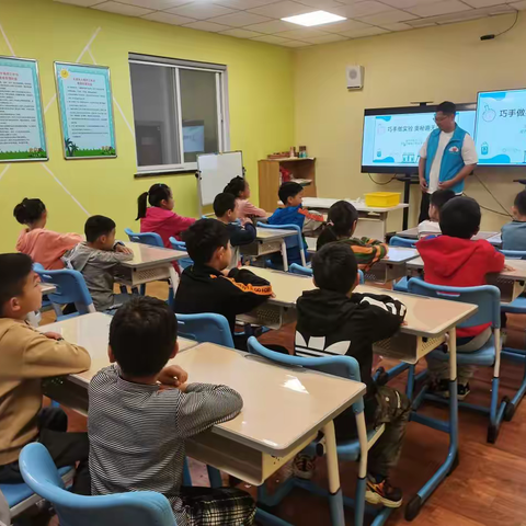 雨花开发区金叶花园“巧手做实验 奥秘趣无限”科普实验活动