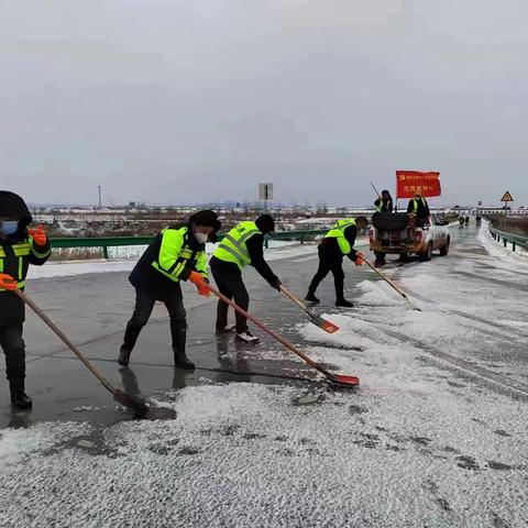 风雪农路行 党员做先锋