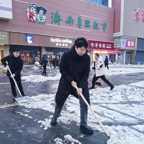 【天桥·泺口】瑞雪初至，泺口服装城携手共护市政路
