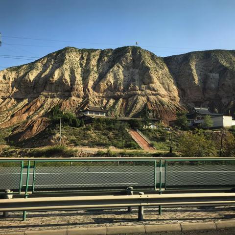 2234.20260918西宁——陕西榆林靖边县途中风景