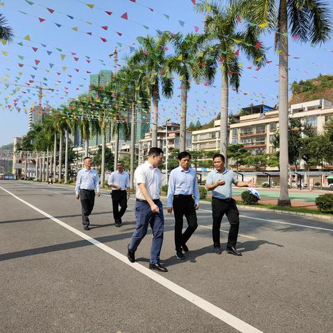 情系支教教师 慰问温暖人心 --记深圳援封支教教师座谈会