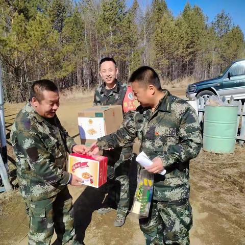 “大调研、大走访、大攻坚”-----韩家园林业局兴隆林场 “五一”节前走访慰问防火一线职工