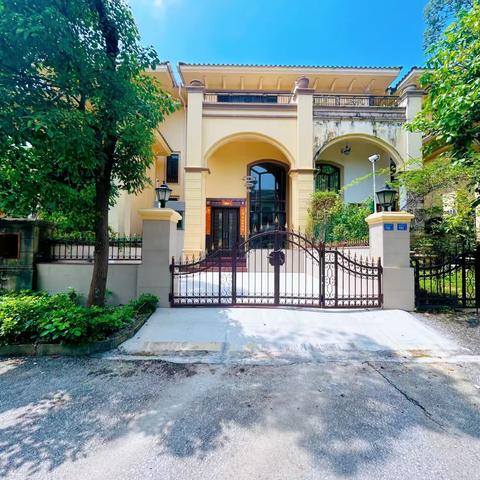 清远恒大7房10床泡泡缸别墅