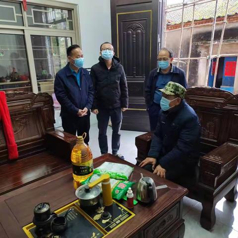 临高县市场监督管理局开展监测对象、困难群众节前慰问活动