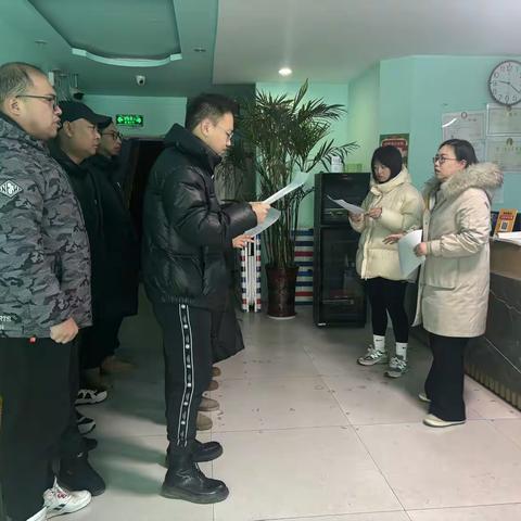 以演促练,以练备战——天泰寺街街道桥西社区联合爱吧主题酒店开展消防安全演练