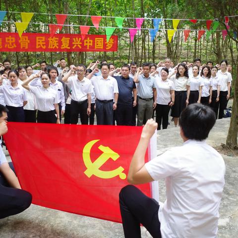 清明祭英烈，共铸中华魂——兰洋镇退役军人服务站开展烈士墓祭扫活动