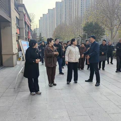 聚焦嵌入式服务 打造幸福新家园——凤凰城社区迎接全市嵌入式服务建设观摩推进会