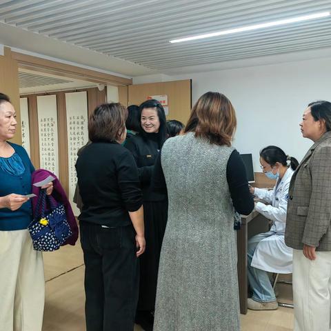 两癌筛查护芳华 便民服务暖民心