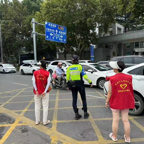 党建引领文明交通   筑牢“旅游季”平安防线