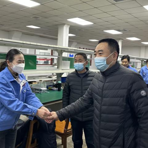 返岗第一天 慰问鼓干劲