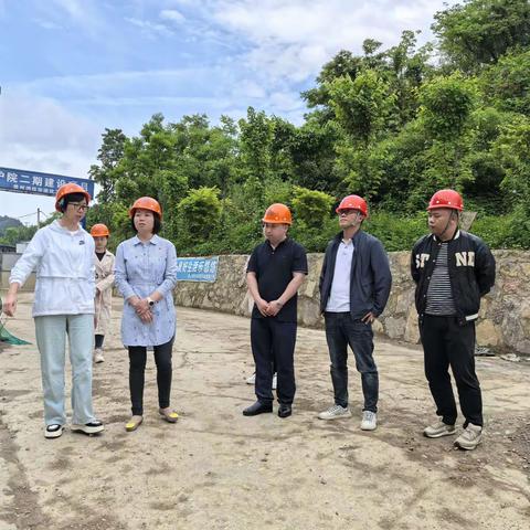 梅玲副县长调研民政“一老一小”工作