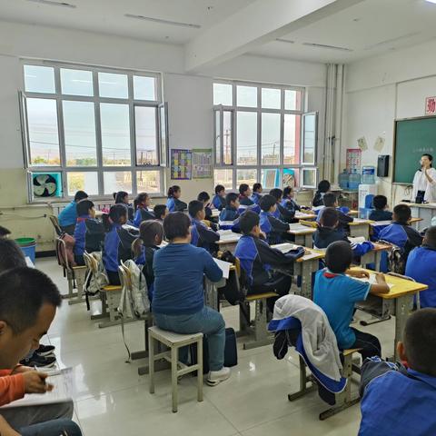 展课堂风采，担育人使命——艾丁湖镇育英小学公开课活动