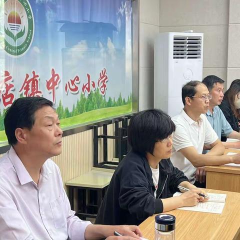 群“英”灵动焕风采，妙“语”生花共成长——内乡县东片学校英语教研活动