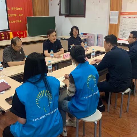 副区长焦霄黎到纬北路街道指导调研五经普工作