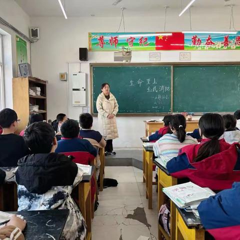 第七小学消防疏散演练