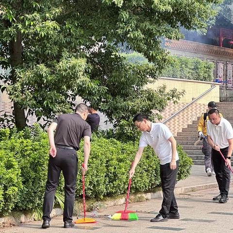 五仙社区在城南公园开展第36个爱国卫生月活动