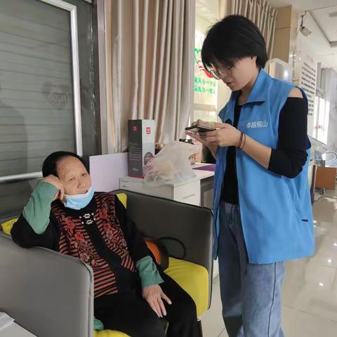 榆山街道文汇社区：便民更换社保卡，助老服务家门口