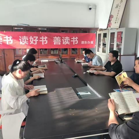 濮东街道多阵地联动开展世界读书日系列活动