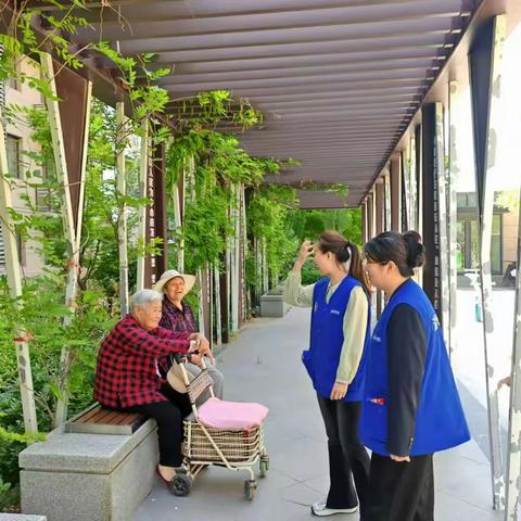 【华泰村】高空坠物危害大 网格出动护安全