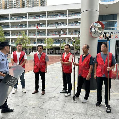 【校园安全】反恐防暴警钟鸣，校园安全意识强—体育路小学教育集团总校举行反恐防暴安全演练