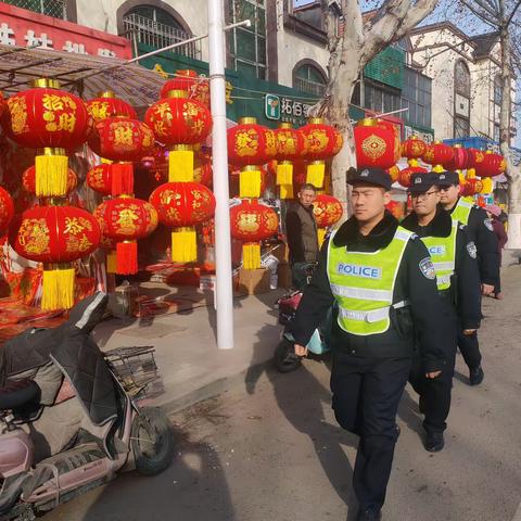 “警”色依旧   守护平安