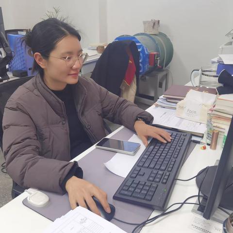 深耕岗位创佳绩 降本增效树典范                    ---记中国联通市级好员工高静