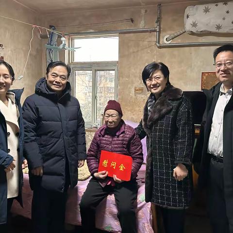 全国离退休干部先进个人刘永海到甸柳新村街道走访慰问生活困难党员