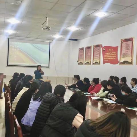 急救培训进商场——永年区第一医院到新世纪商场开展急救技能培训活动