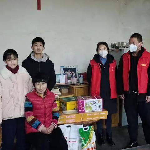 狗台乡2023年春节前走访慰问困难群众