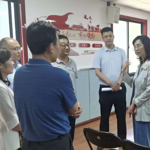 青海省科协主席王彤一行赴大雁塔街道铁一院社区开展科普工作调研