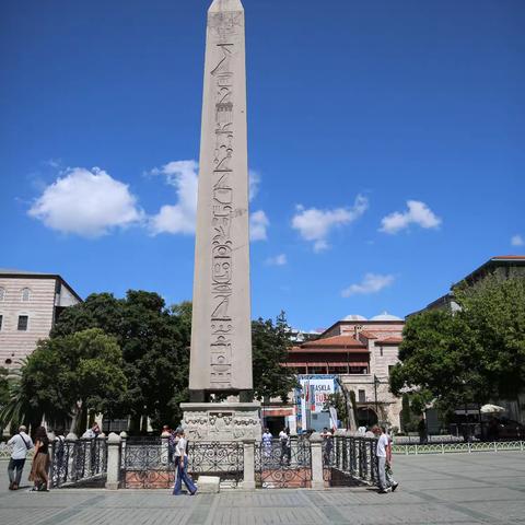 伊斯坦布尔：跨越两大洲的历史与文化