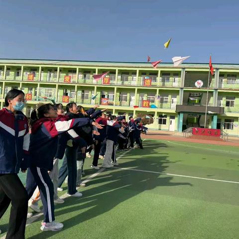 阳光成长 从容蜕变——三坡学区爱心小学六年级心理健康月主题活动