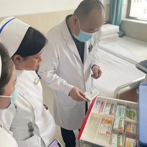 综合治疗一科进行节前患者自缢应急演练