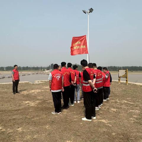 退役不褪色 ，建功新时代—黄河街道退役军人志愿服务队开展志愿服务活动