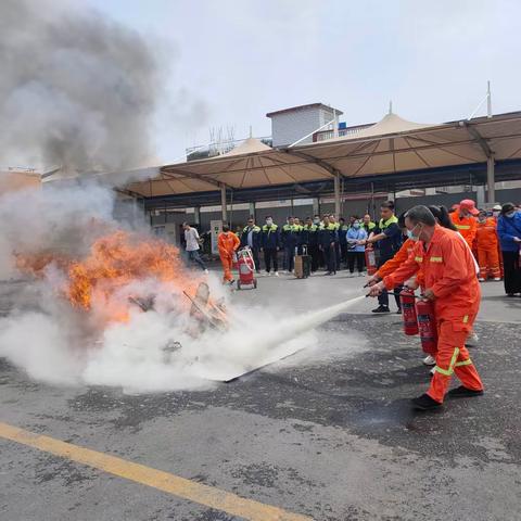 文峰环卫中心：开展消防培训演练 守牢安全生产防线