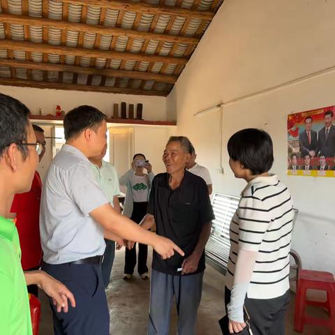 中秋前夕，温暖先至——李昭君常委慰问皇桐镇困难群众