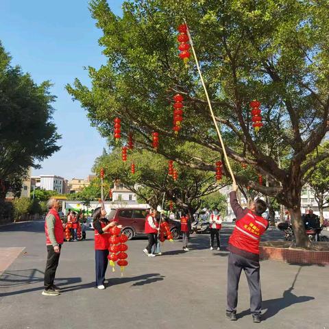 大红灯笼点亮春节氛围， 湴湖村“年味儿”渐浓