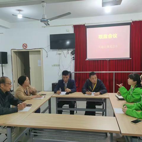 【我为群众办实事】小区新增灭火器、筑牢居民生命“防火线”