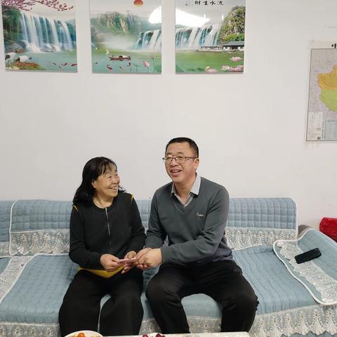 前行不忘耕耘者，赓续奋斗谱新篇 ------鸡东县第四中学开展春节走访慰问活动