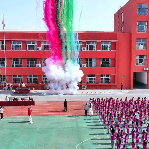 学校的跳跳节，孩子们的最爱