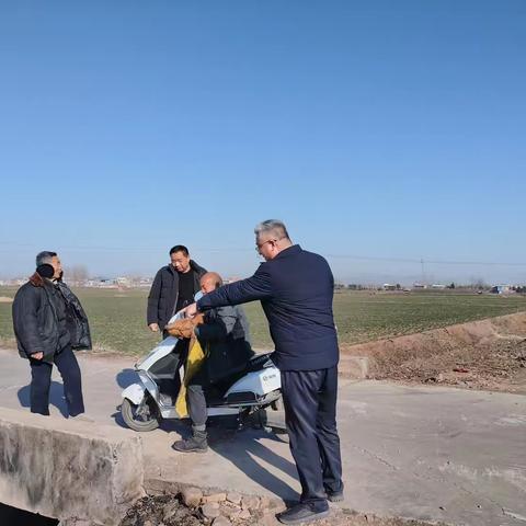 王寨乡掀起沟渠连通整治工作新高潮
