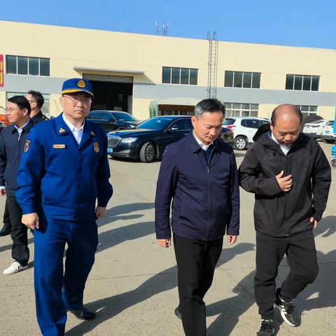 青山湖区委副书记、区长杨育星带队督导消防安全工作