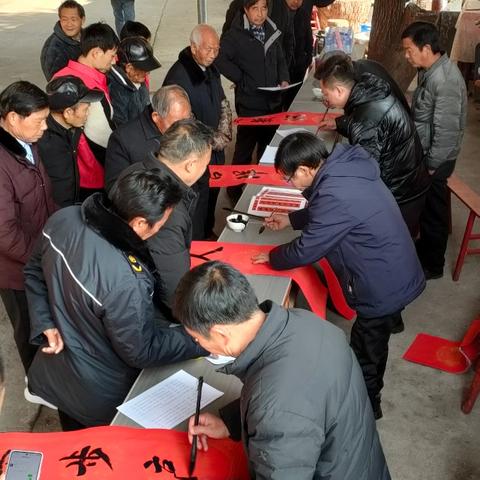 笔墨浓情迎新春 义写春联送祝福【我们的节日】——春节