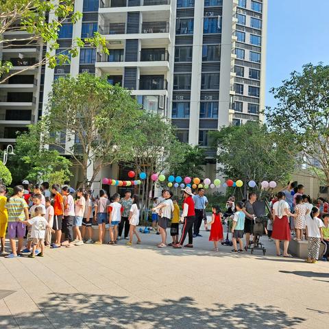 党建引领“迎中秋庆国庆，情暖社区”主题党日活动