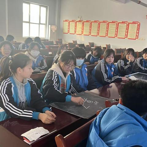 任泽区八年级语文学科举行“聆听华夏之声 书写汉字之美”听写比赛活动