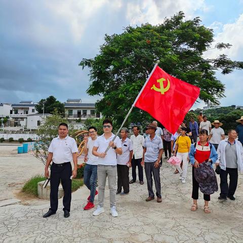 循足迹，学思想，激发前行力量 ——横山村党支部开展庆祝“七一”建党102周年活动